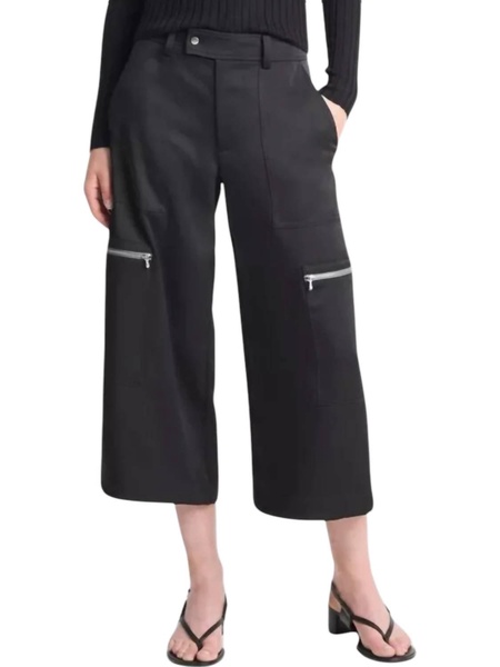 low rise satin parachute crop pants in black