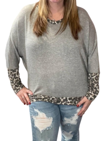 dolman with leopard accents tee in grey