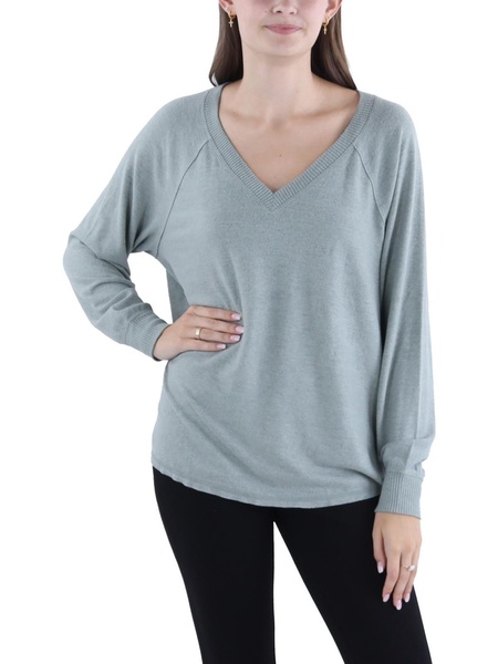 womens v-neck ribbed trim t-shirt