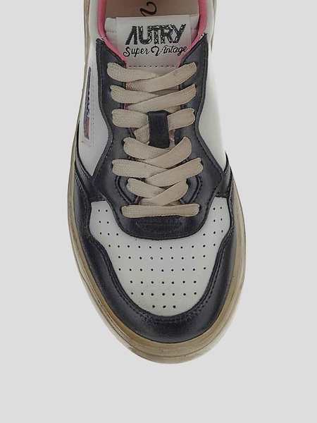 Leather trainers