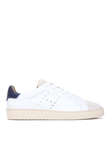 H672 Sneakers