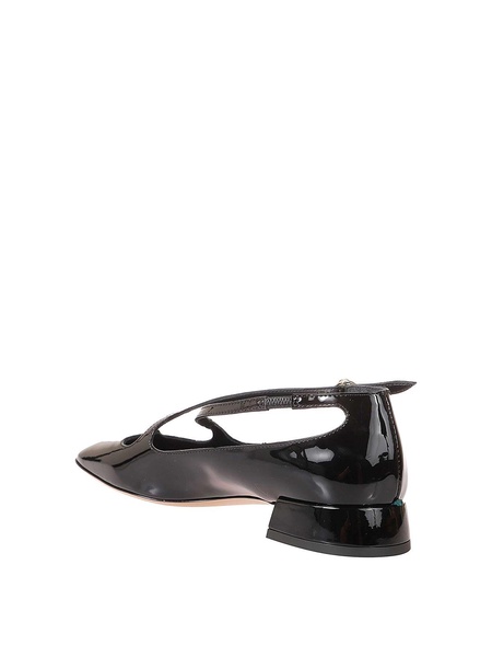 Patent leather sandals