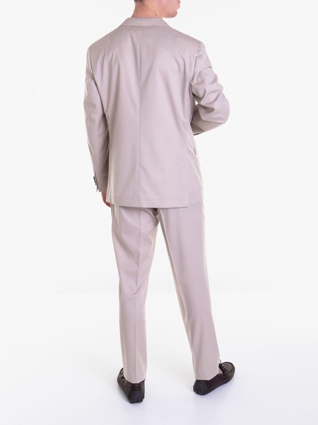 Notched lapels Suit