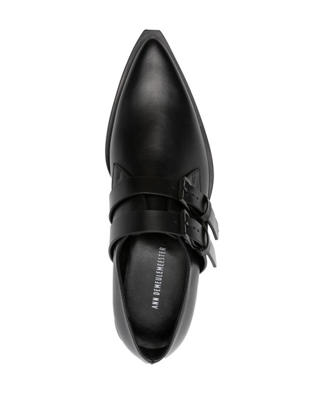 Classic shoes