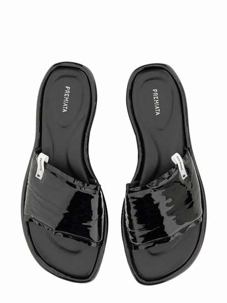 sandalss