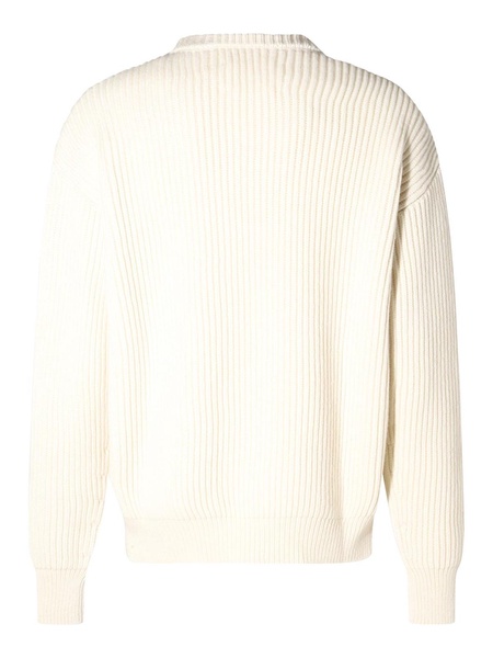 White cotton knitwear