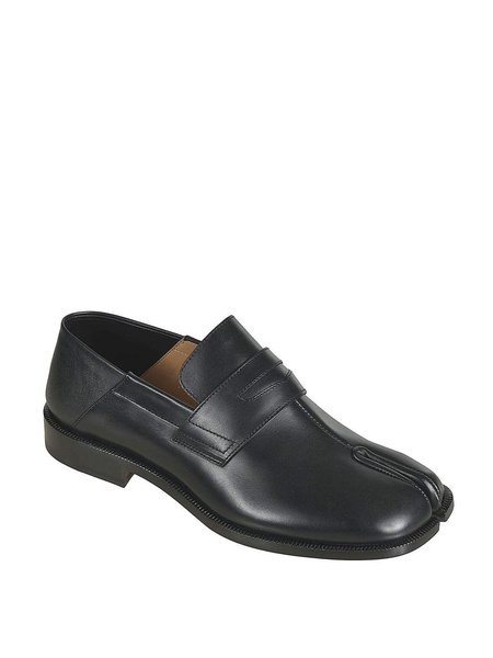 Tabi loafers in black