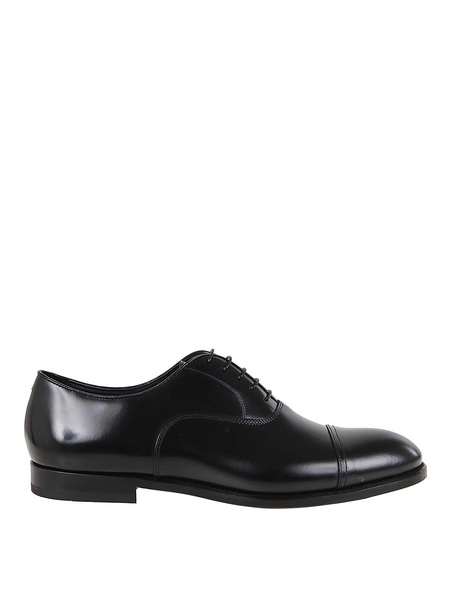 Oxford lace-up