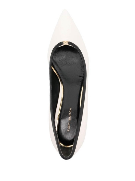Leather pumps
