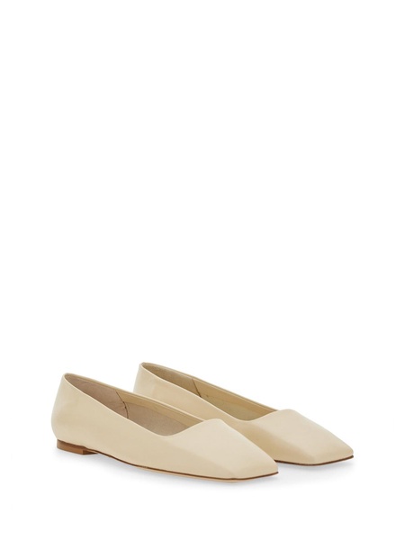 Crazy flat shoes