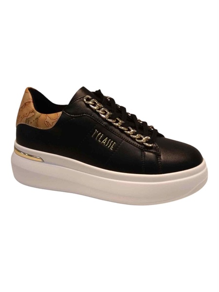Removable Chain Sneaker