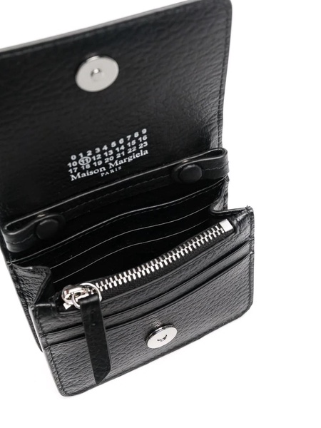 Four stitch chain-link wallet