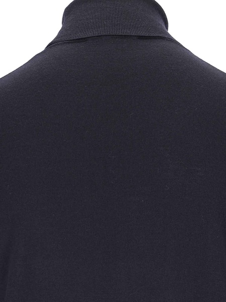 High neck sweater
