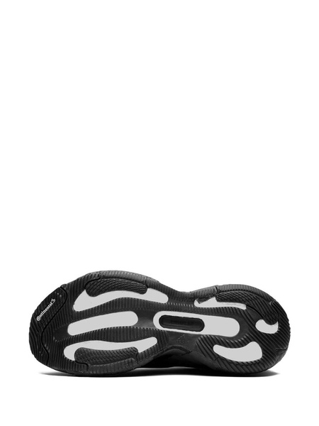 Logo sneakers