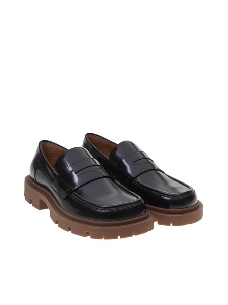 Leather moccasin