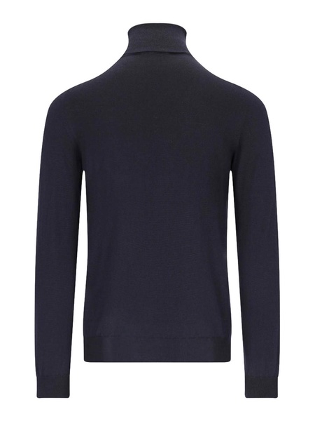 High neck sweater