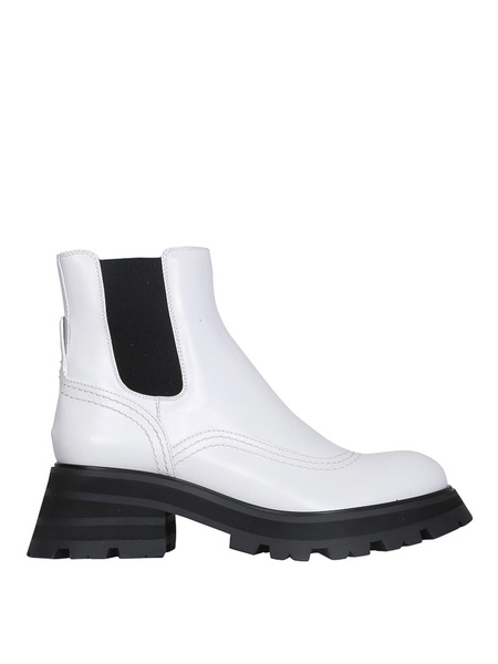 Wander Chelsea Boots