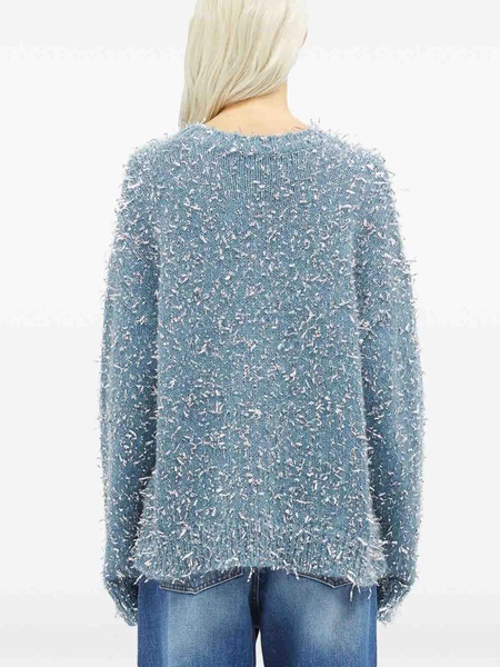 Knitted pullover