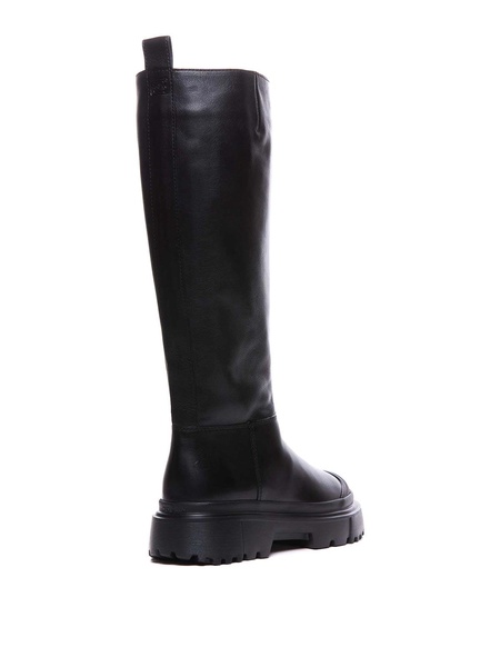 H619 boots