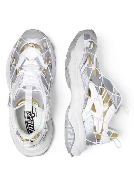 lace-ups