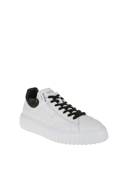Sneakers logate