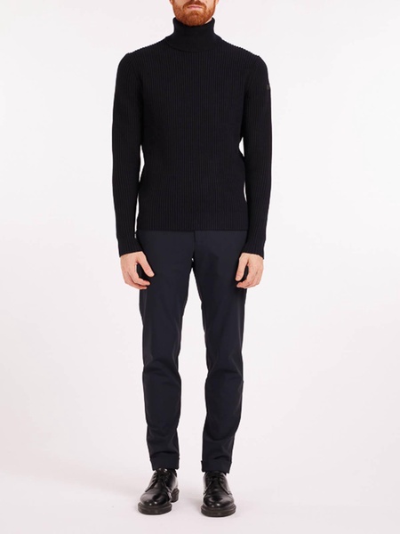High-neck sweater