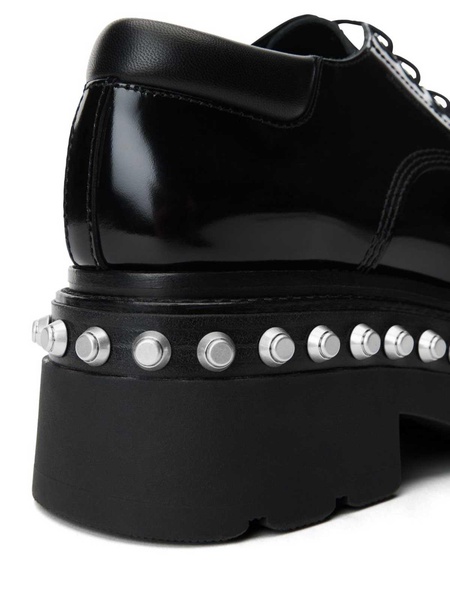 Leather shoes