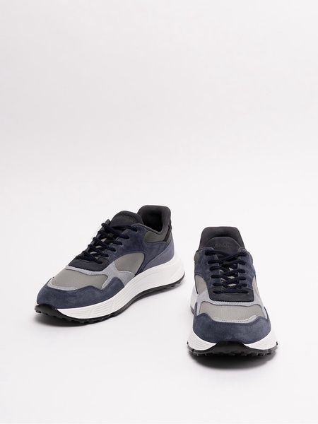 Hyperlight sneakers