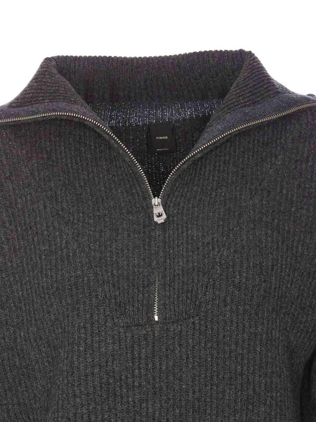 Caveau Sweater