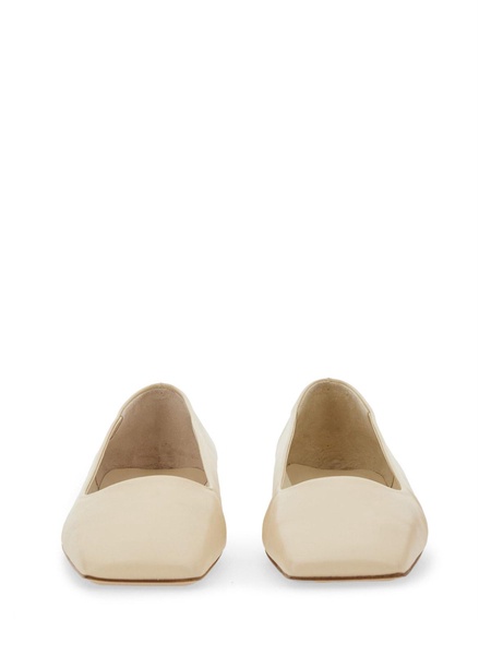 Crazy flat shoes