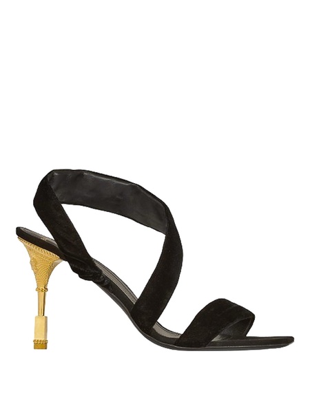 Court Shoes