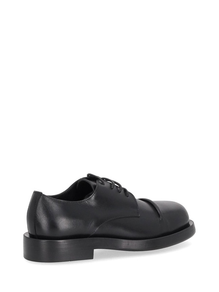 Dex Pintuck Derby Tuxon
