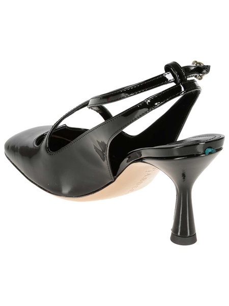 Patent leather black sandals
