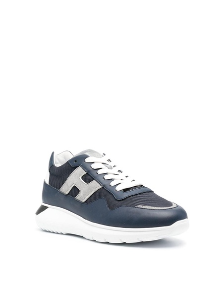 Panelled leather sneakers with logo