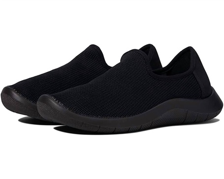 gaia slip on sneaker in black
