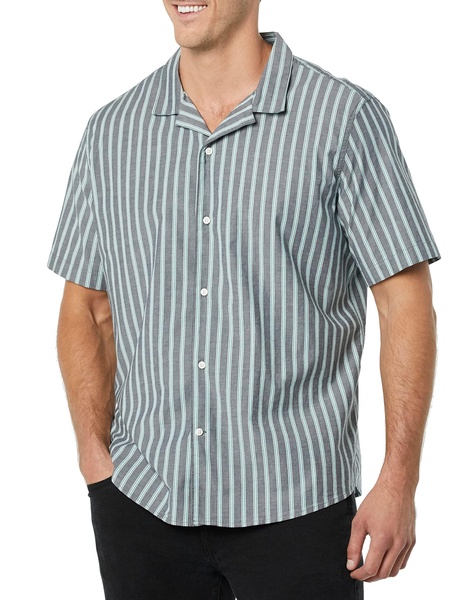 Amazon Essentials Men's Regular-Fit Short-Sleeve Button-Down Vacation Shirt