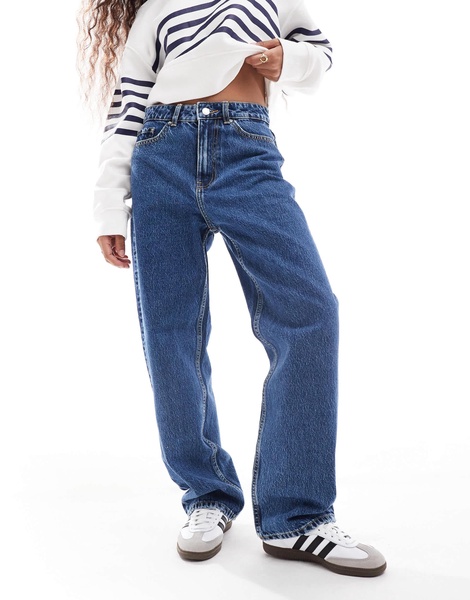 Bershka petite mom jeans in authentic blue
