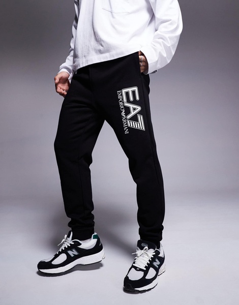 EA7 front logo sweatpants in black
