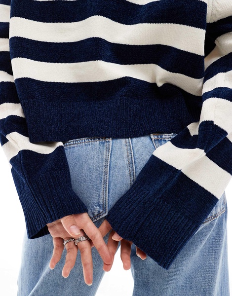 Bershka chunky crew neck sweater in navy & white stripe