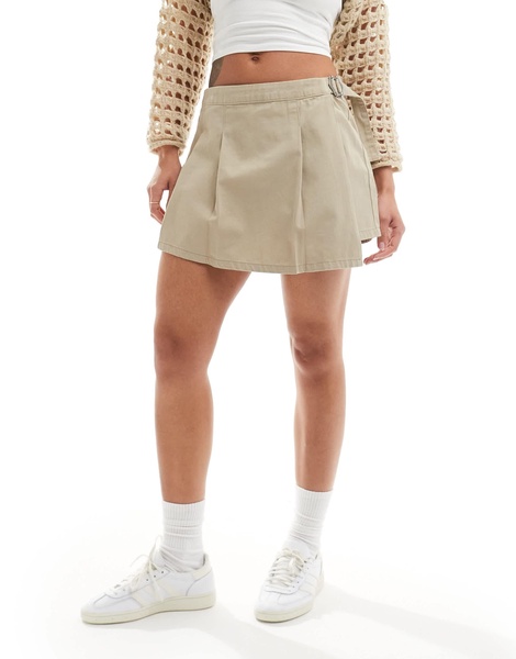 Only pleated mini skort in beige