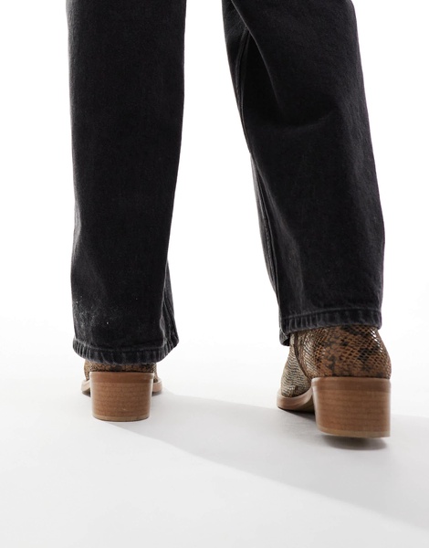 ASOS DESIGN chelsea boots in snake print