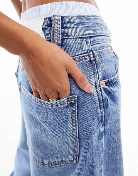 Stradivarius Petite wide leg jeans with boxer waist in medium blue