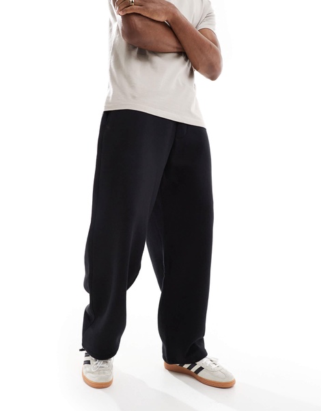 Bershka balloon fit sweatpants in black
