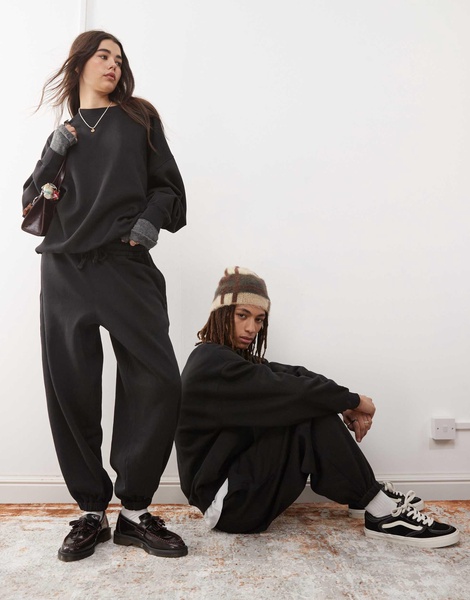 Reclaimed Vintage unisex oversized boxy sweatshirt in black
