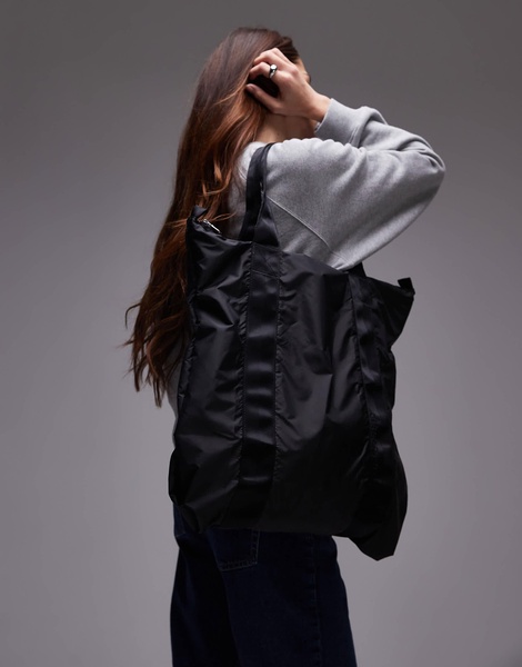 ARKET unisex 36-hr overnight tote bag in black
