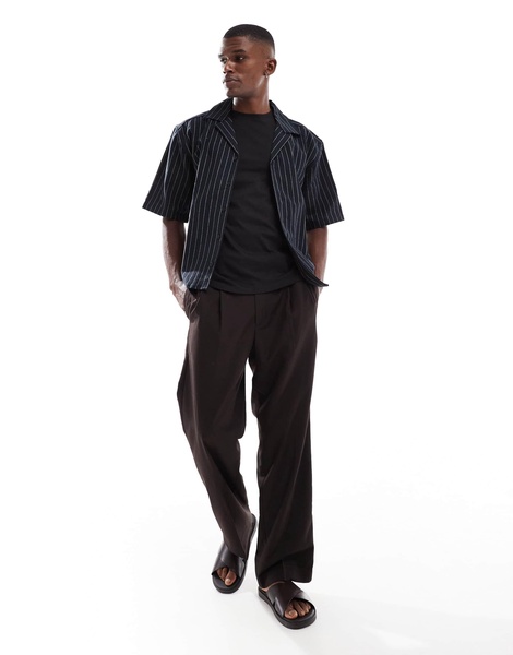 Brave Soul midweight short sleeve t-shirt in black