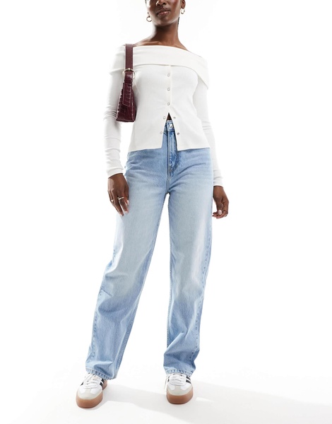 Bershka comfort fit mom jean in light blue wash
