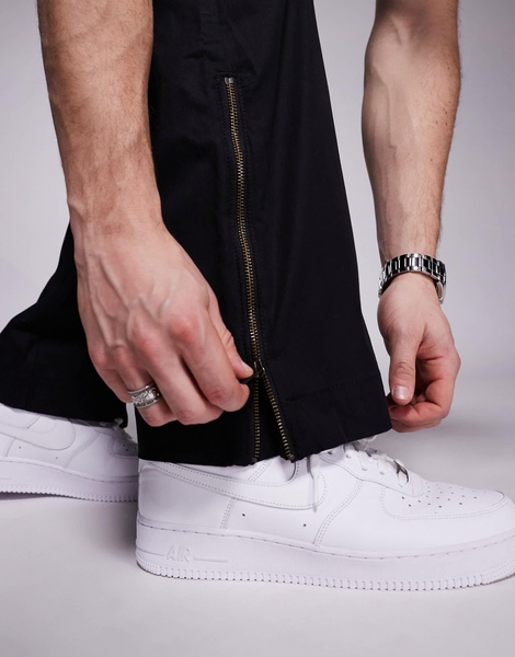 HUGO Blue Glarc cargo pants in black