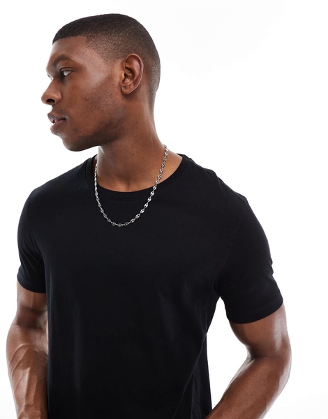 Bershka regular fit t-shirt in black
