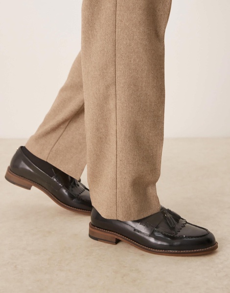 ASOS DESIGN loafers in black leather with fringe and tassel detail